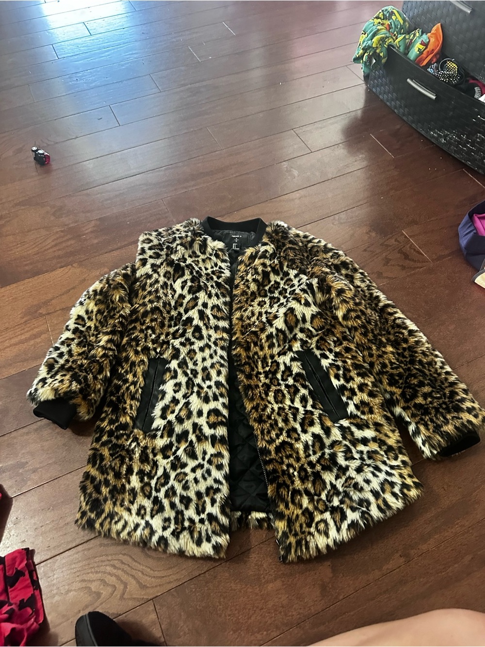 Forever 21 Leopard-Print Faux Fur Jacket in Brown and Black